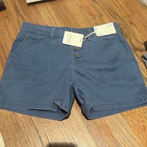 🆕 a.n.a high rise shorts